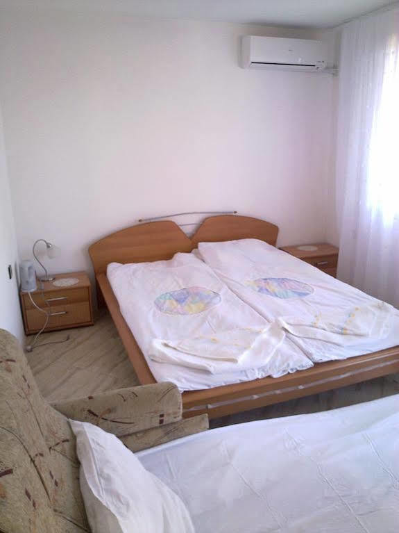 Farlalievi Guest House Sozopol Exteriér fotografie